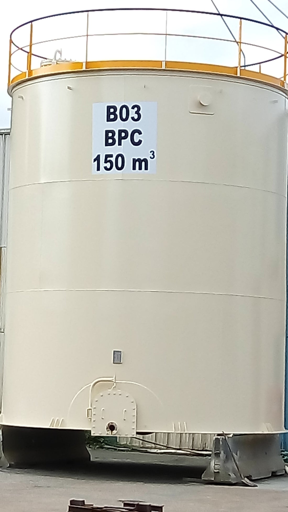 Sablage et mise en peinture d'une cuve de 150 m³